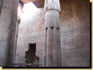 Salle hypostyle ralise sous Amnophis III